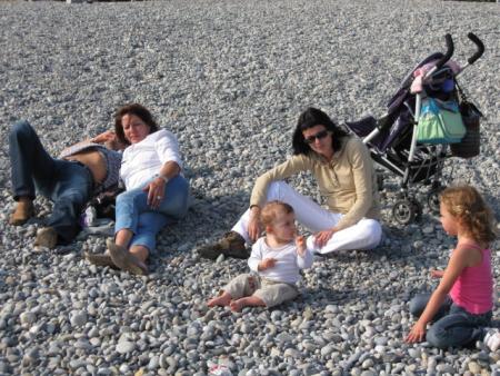 apres un bon repas tranquille sur la plage